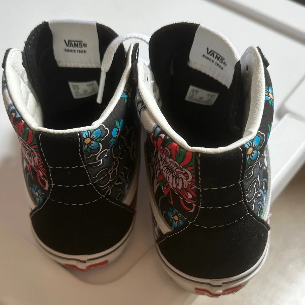 Vans Classic Black and White High-Tops - Picture 6 of 8